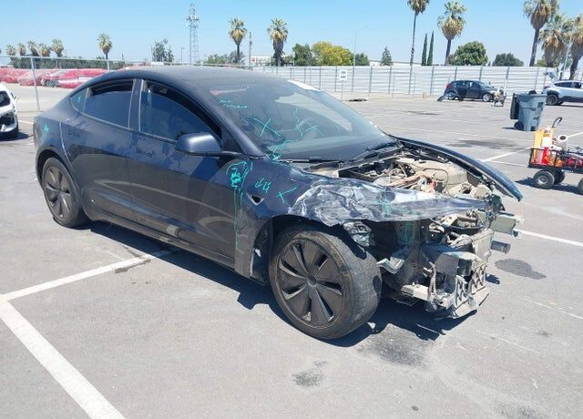 2024 TESLA Model 3