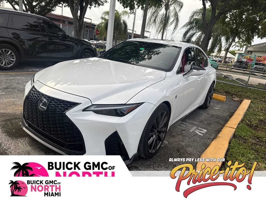 2023 LEXUS IS