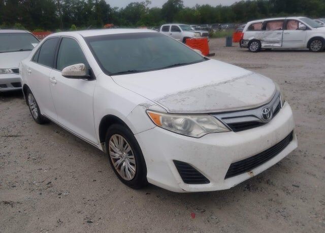 2013 TOYOTA Camry