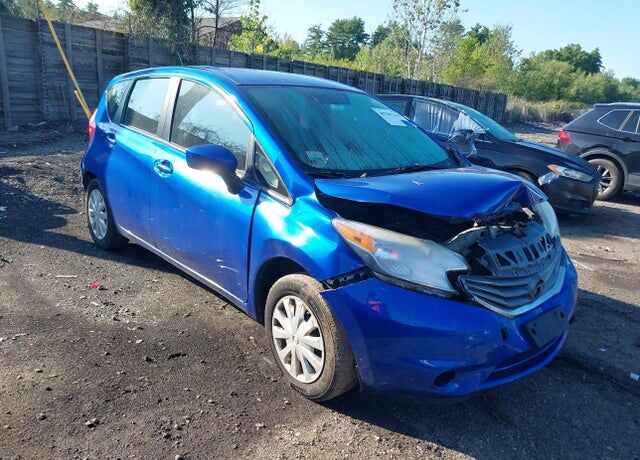2016 NISSAN Versa