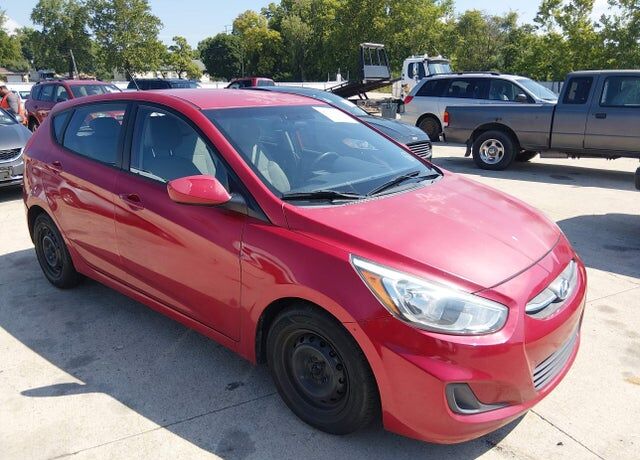 2015 HYUNDAI Accent