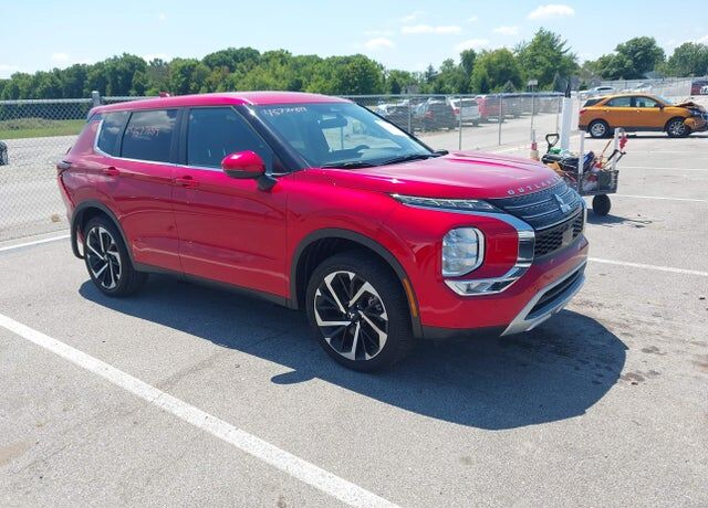 2024 MITSUBISHI Outlander