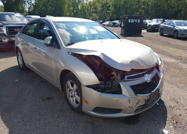 2014 CHEVROLET Cruze