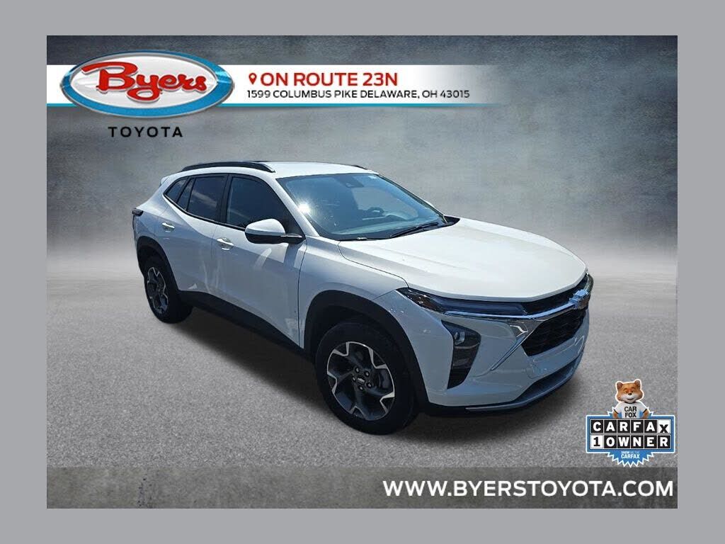 2025 CHEVROLET Trax
