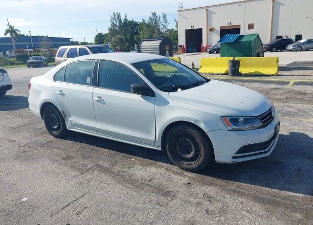 2016 VOLKSWAGEN Jetta