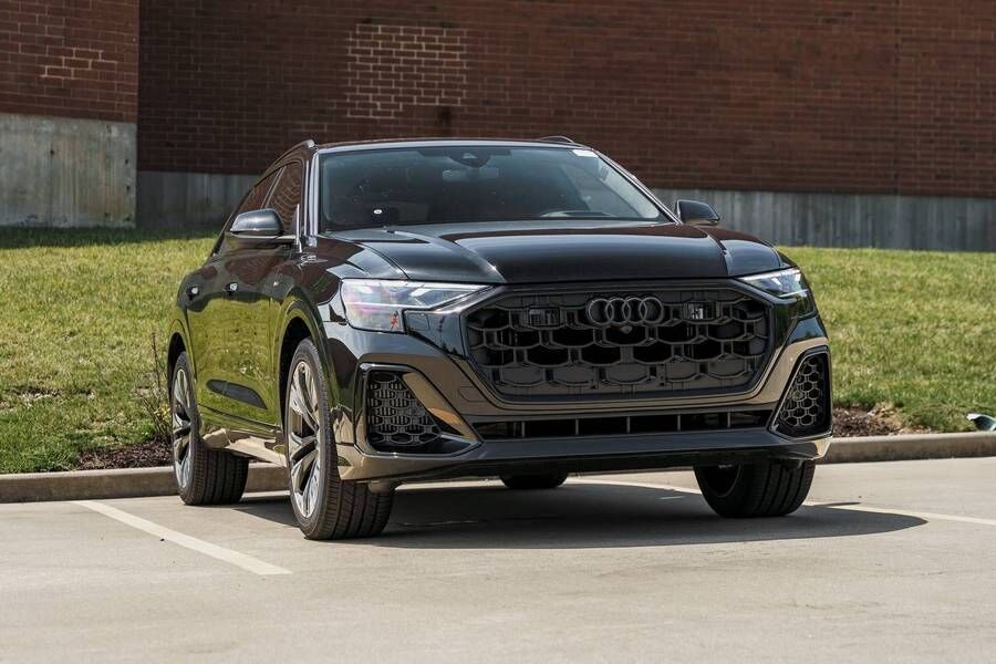 2026 AUDI Q8