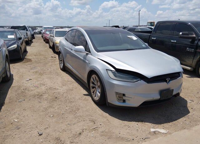 2016 TESLA Model X