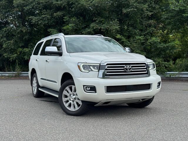 2020 TOYOTA Sequoia