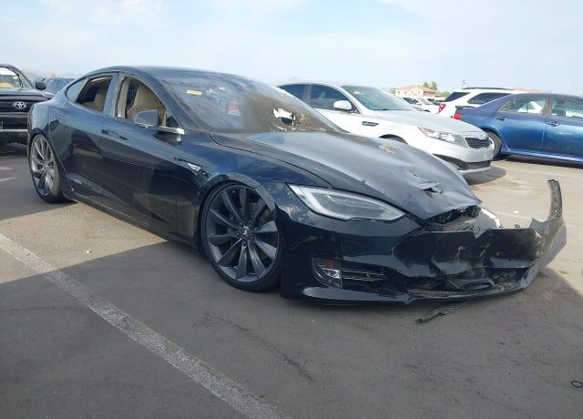 2016 TESLA Model S