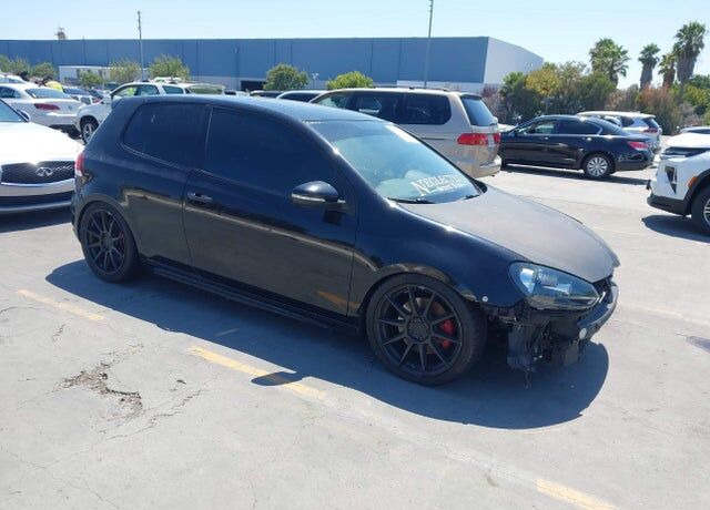 2010 VOLKSWAGEN GTI