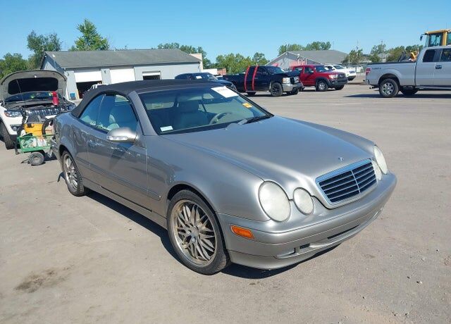 2003 MERCEDES-BENZ CLK-Class