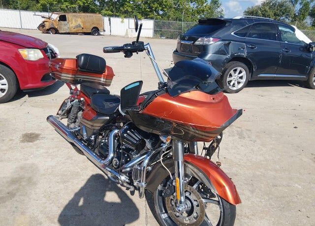 2013 HARLEY DAVIDSON CVO Road Glide Custom 2