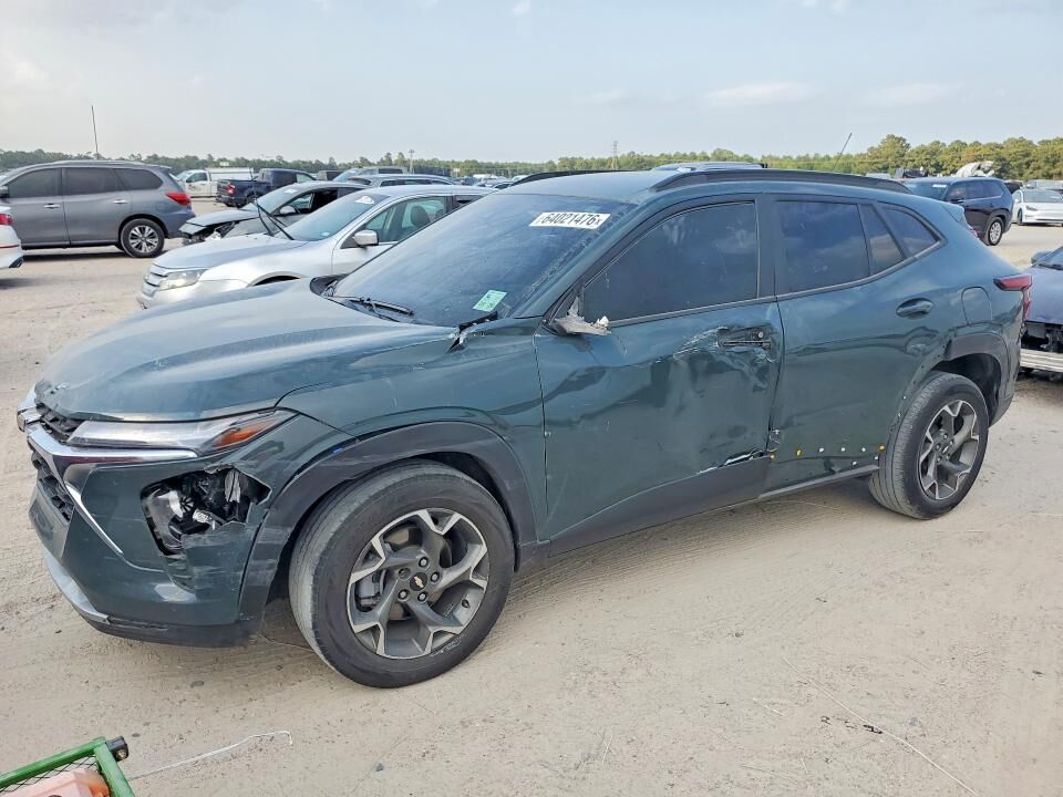 2025 CHEVROLET Trax