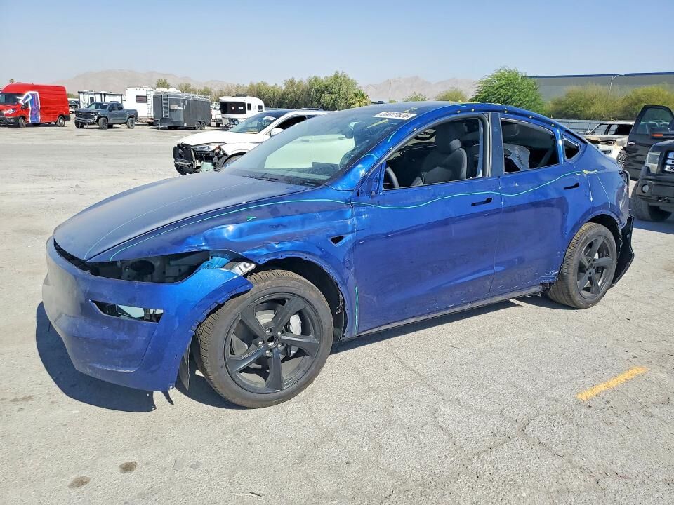 2026 TESLA Model Y