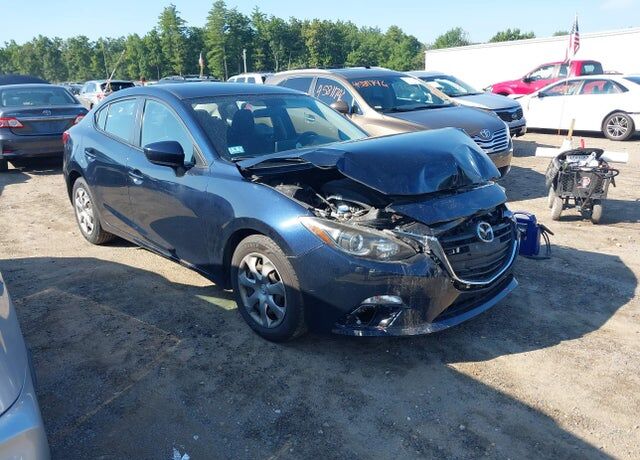 2016 MAZDA Mazda3