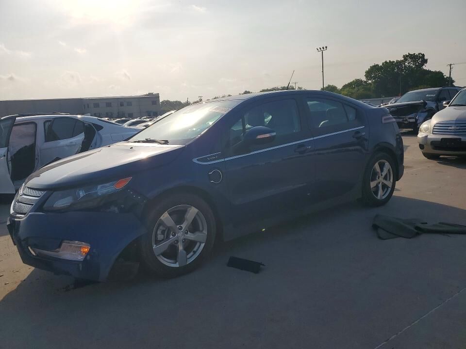 2013 CHEVROLET Volt