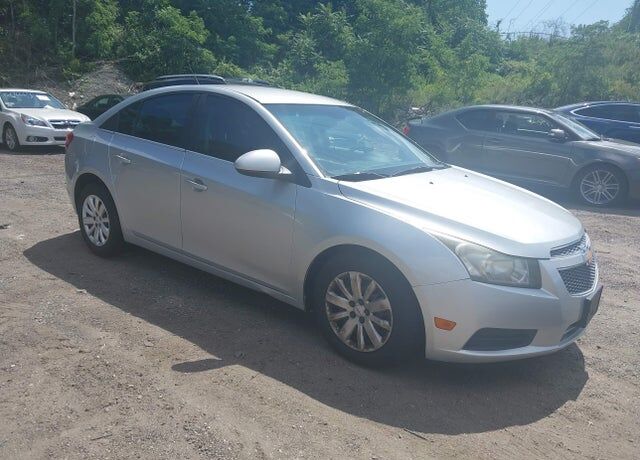 2011 CHEVROLET Cruze