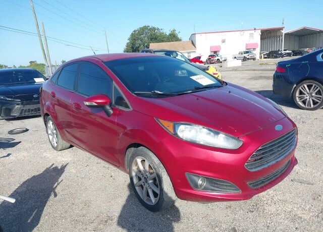 2015 FORD Fiesta