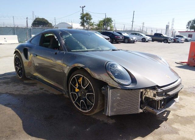 2022 PORSCHE 911