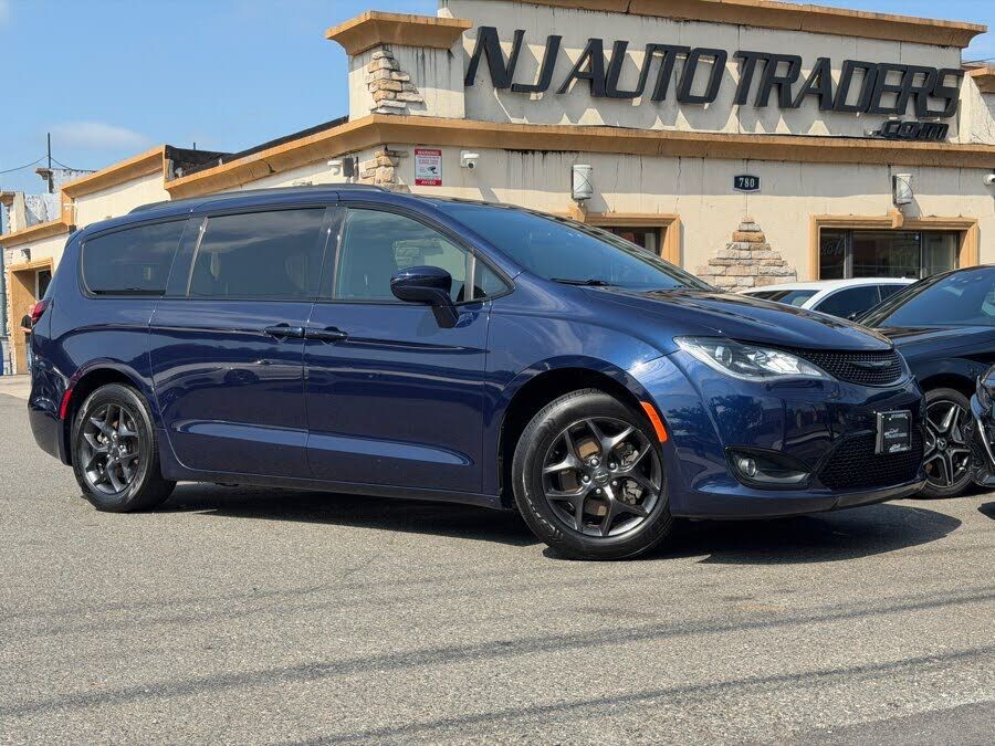 2018 CHRYSLER Pacifica