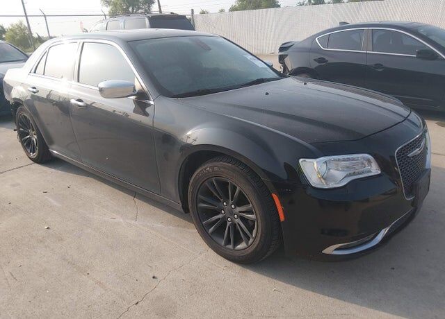 2016 CHRYSLER 300