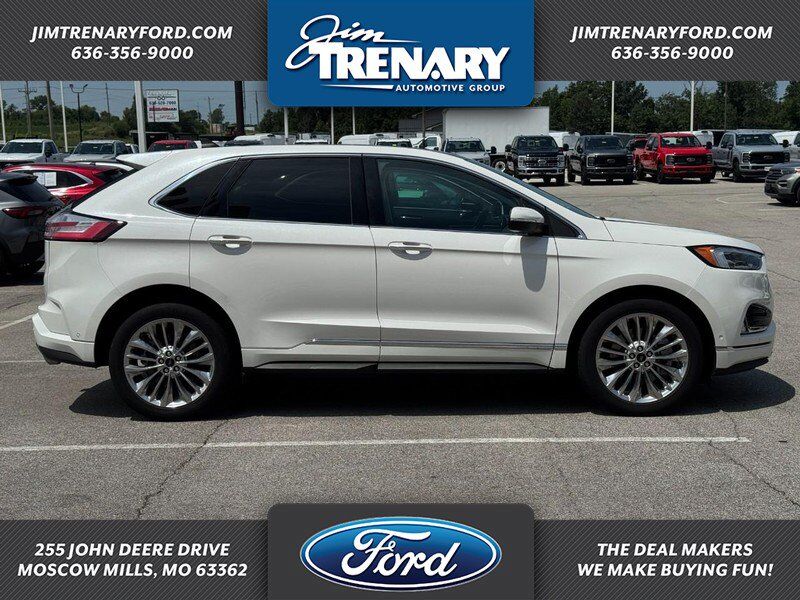 2022 FORD Edge