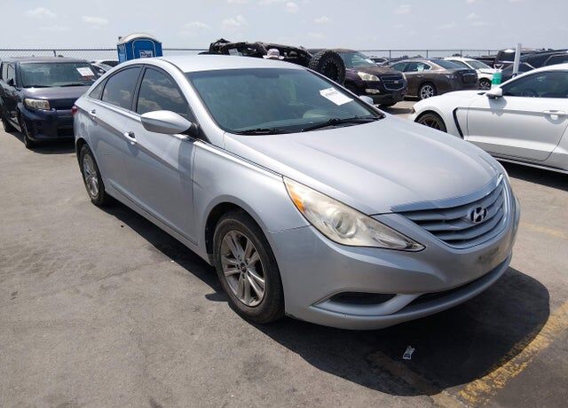 2012 HYUNDAI Sonata