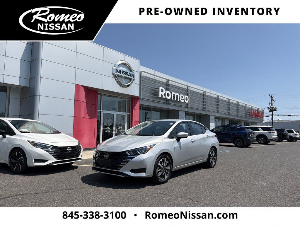 2023 NISSAN Versa