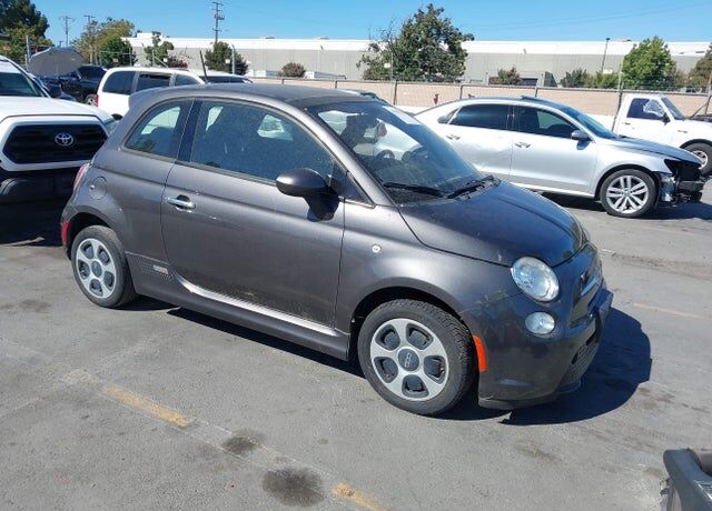 2015 FIAT 500