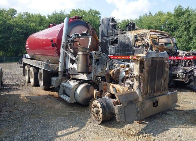 2000 PETERBILT 357
