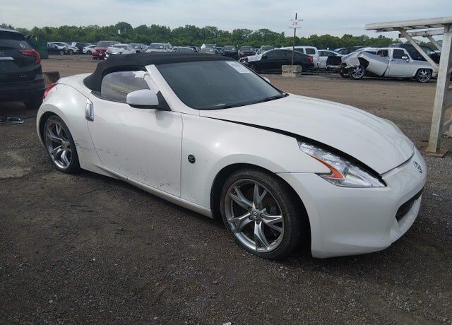 2010 NISSAN 370Z