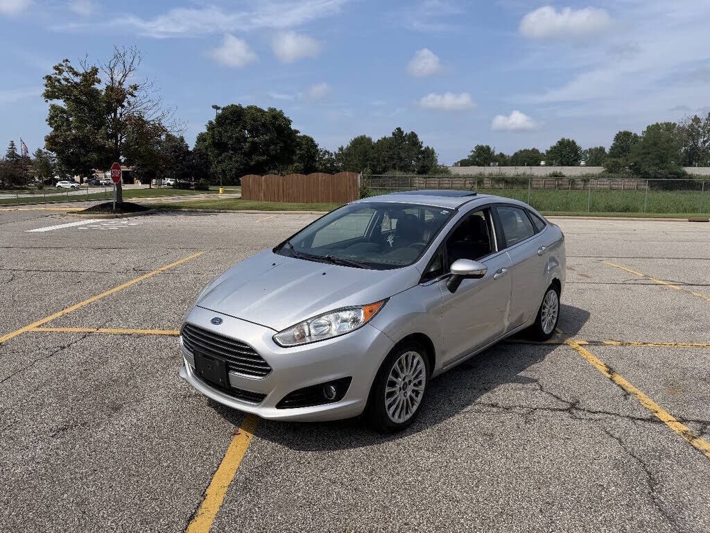 2014 FORD Fiesta