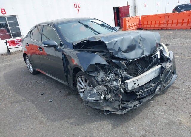 2010 LEXUS IS