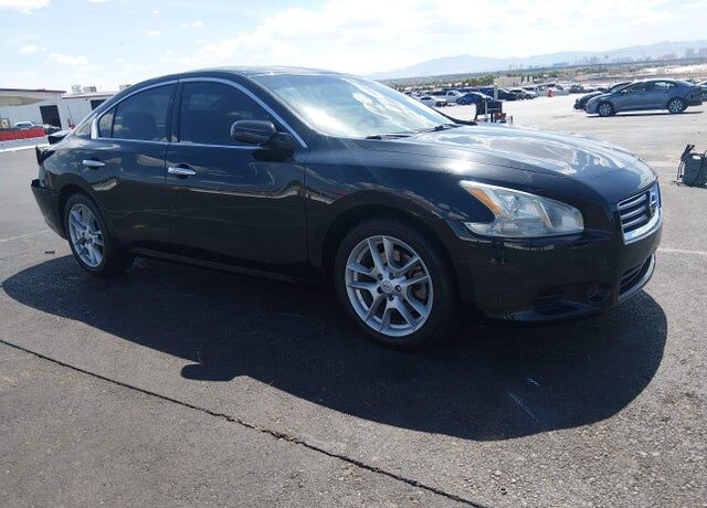 2014 NISSAN Maxima