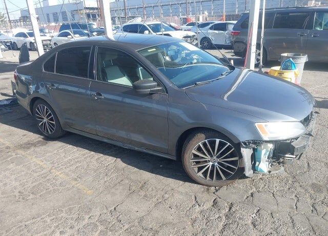 2016 VOLKSWAGEN Jetta