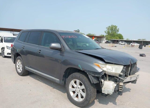 2013 TOYOTA Highlander