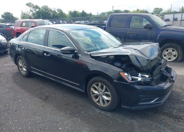 2016 VOLKSWAGEN Passat