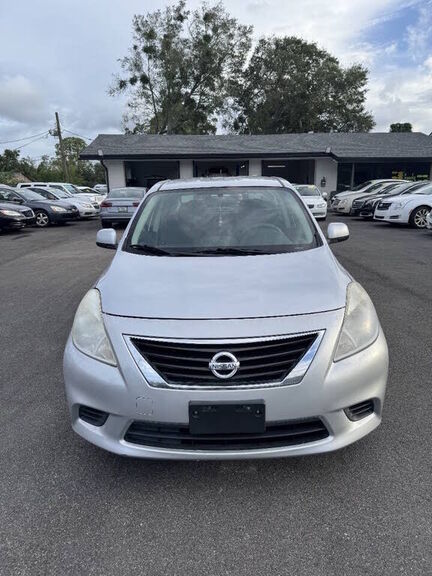 2013 NISSAN Versa