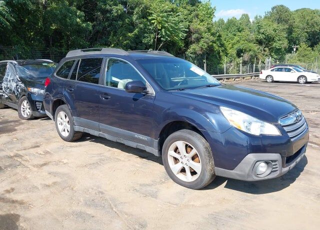 2013 SUBARU Outback