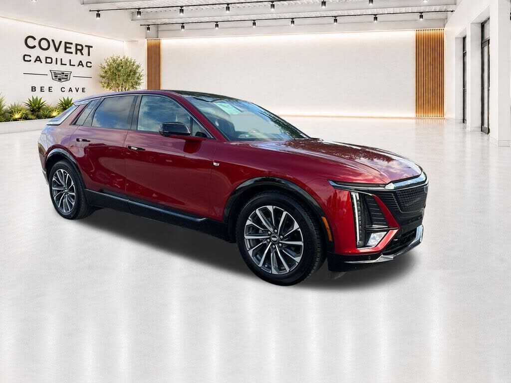 2024 CADILLAC Lyriq