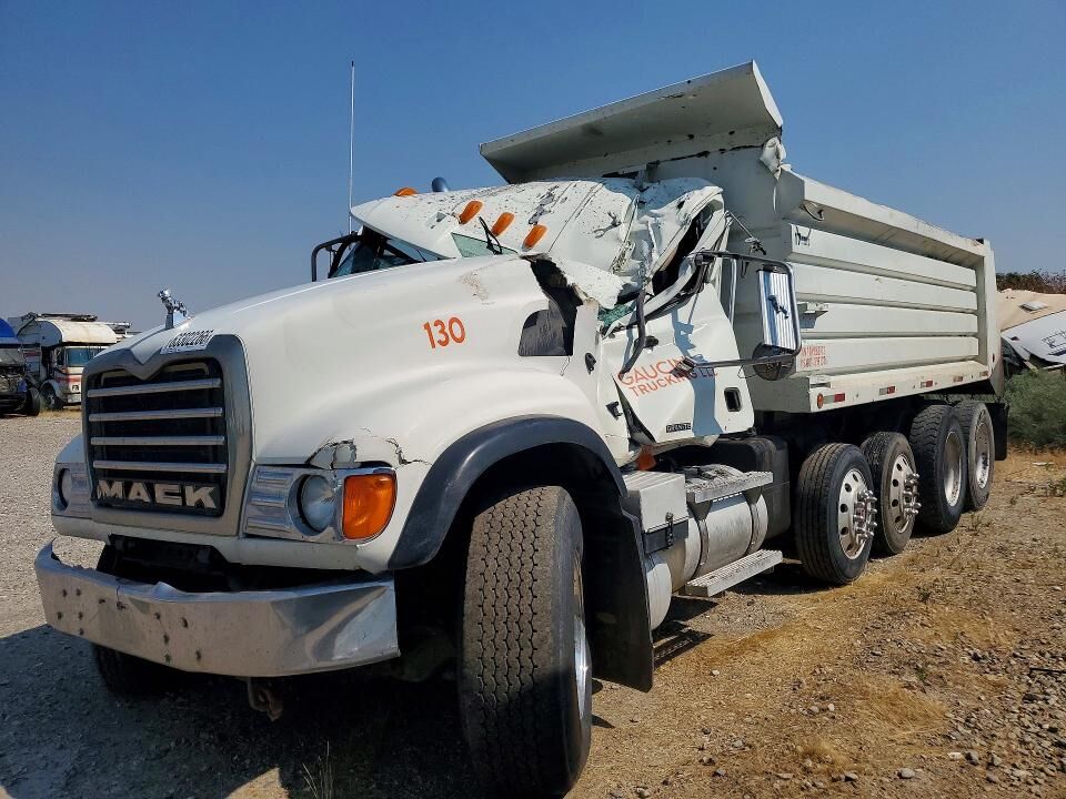 2007 MACK CV