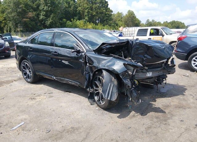 2013 FORD Taurus