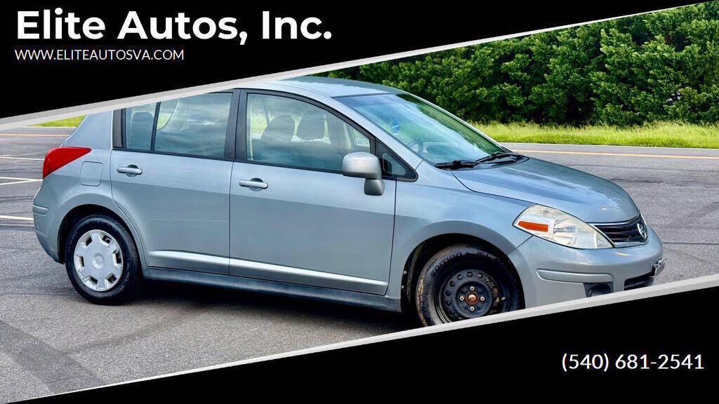 2011 NISSAN Versa