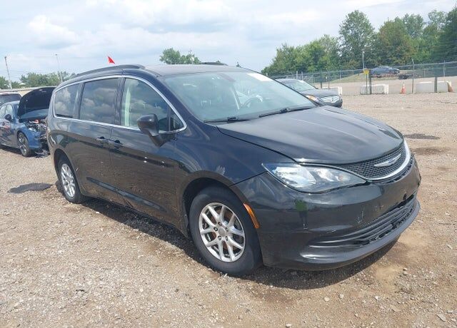 2020 CHRYSLER Voyager