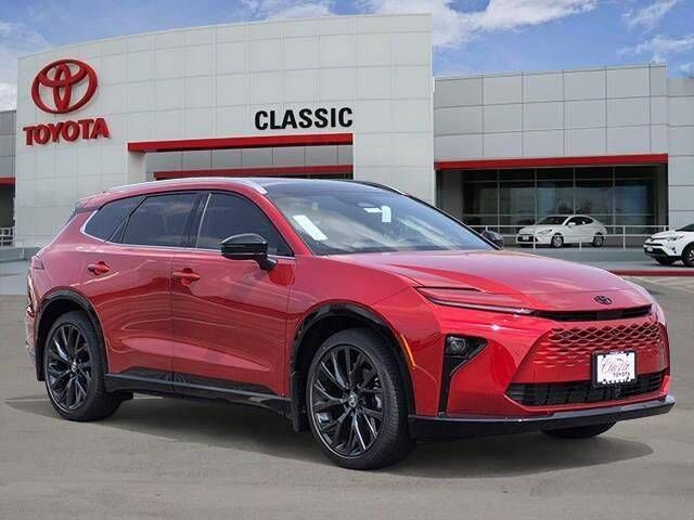 2026 TOYOTA Crown Signia