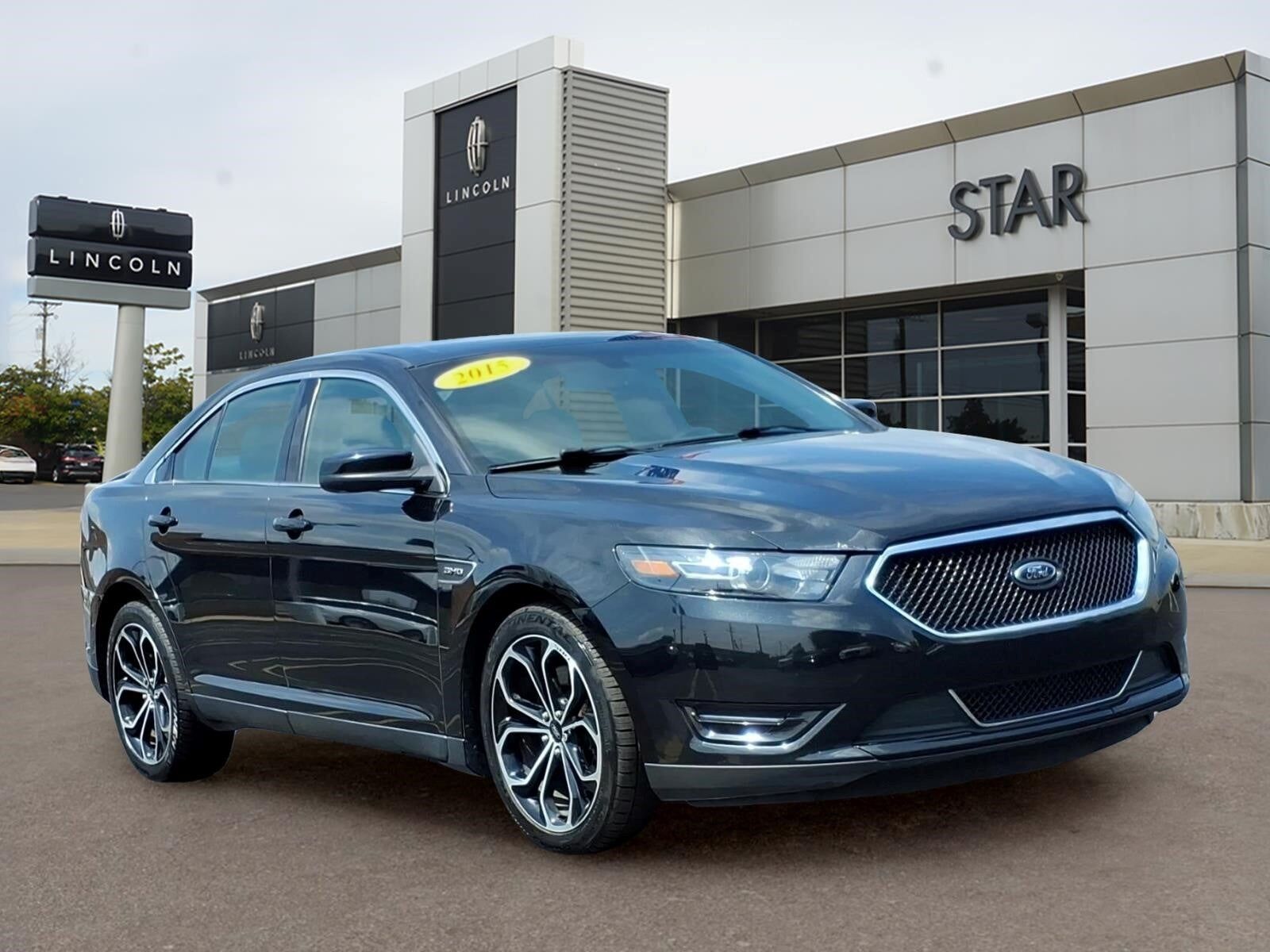 2015 FORD Taurus