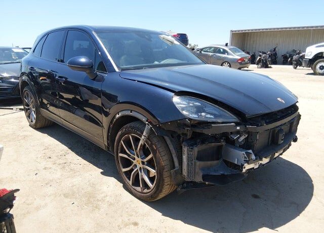 2019 PORSCHE Cayenne