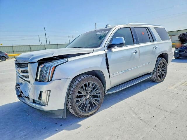 2016 CADILLAC Escalade