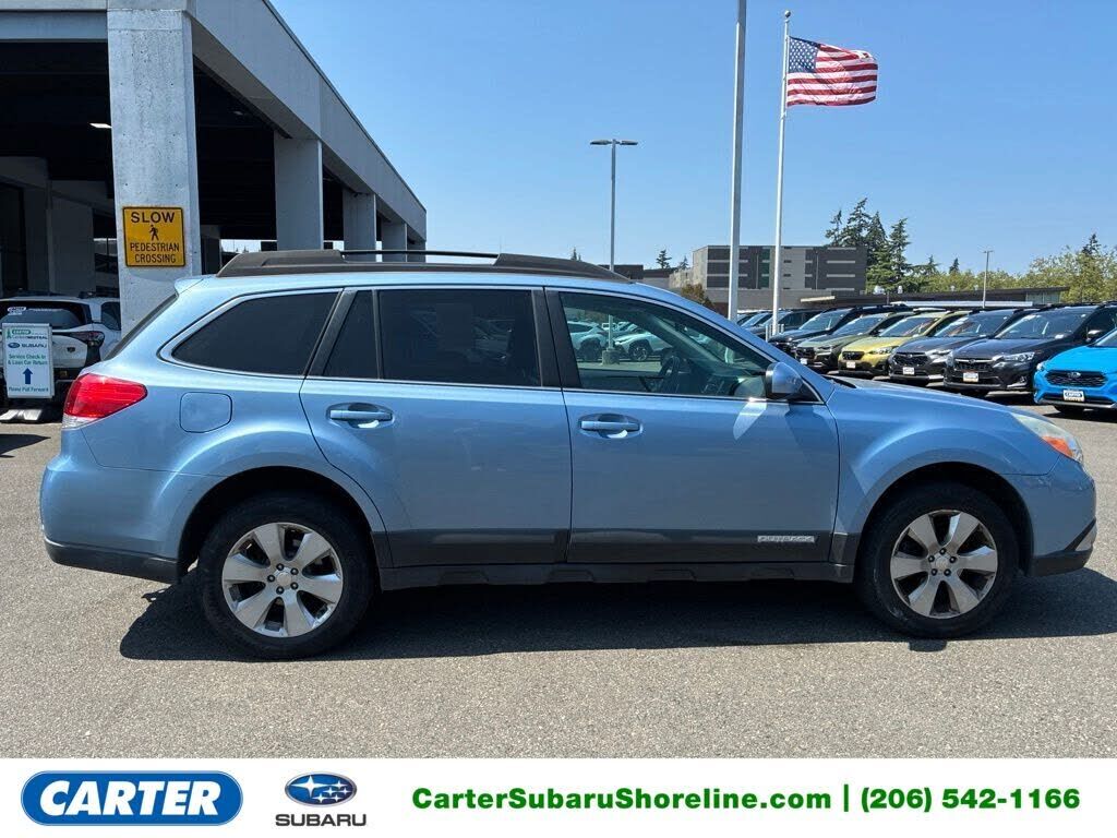 2010 SUBARU Outback