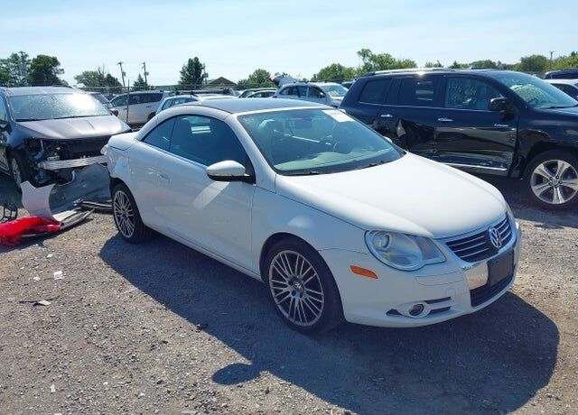 2011 VOLKSWAGEN Eos